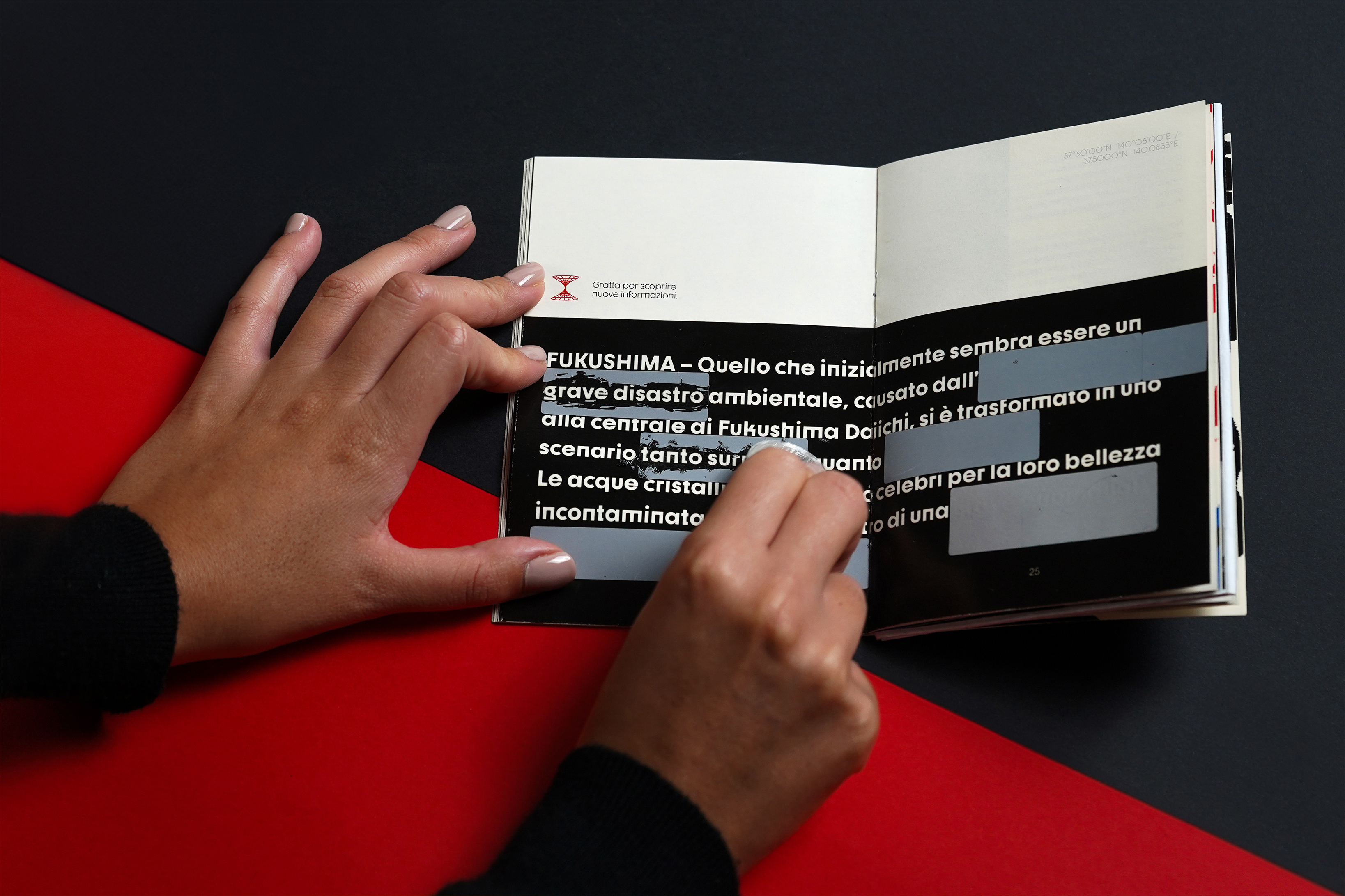 Damasu — editorial book with augmented reality interaction